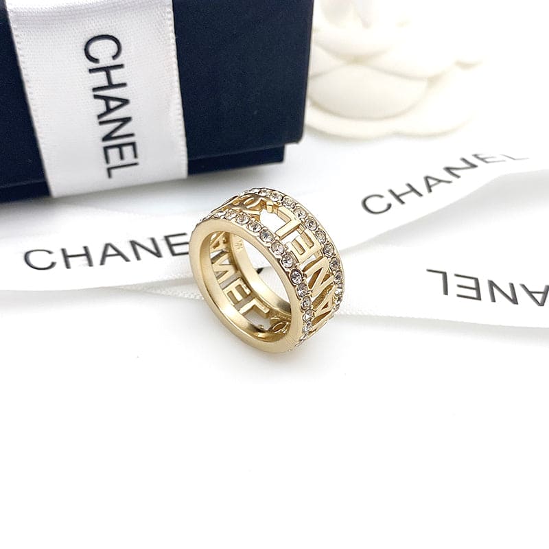 18K  Chanel Diamond Ring