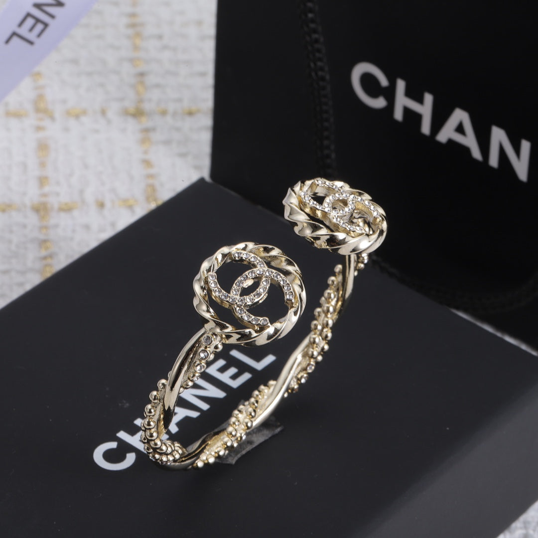 18K Double  Chanel Open Bracelet