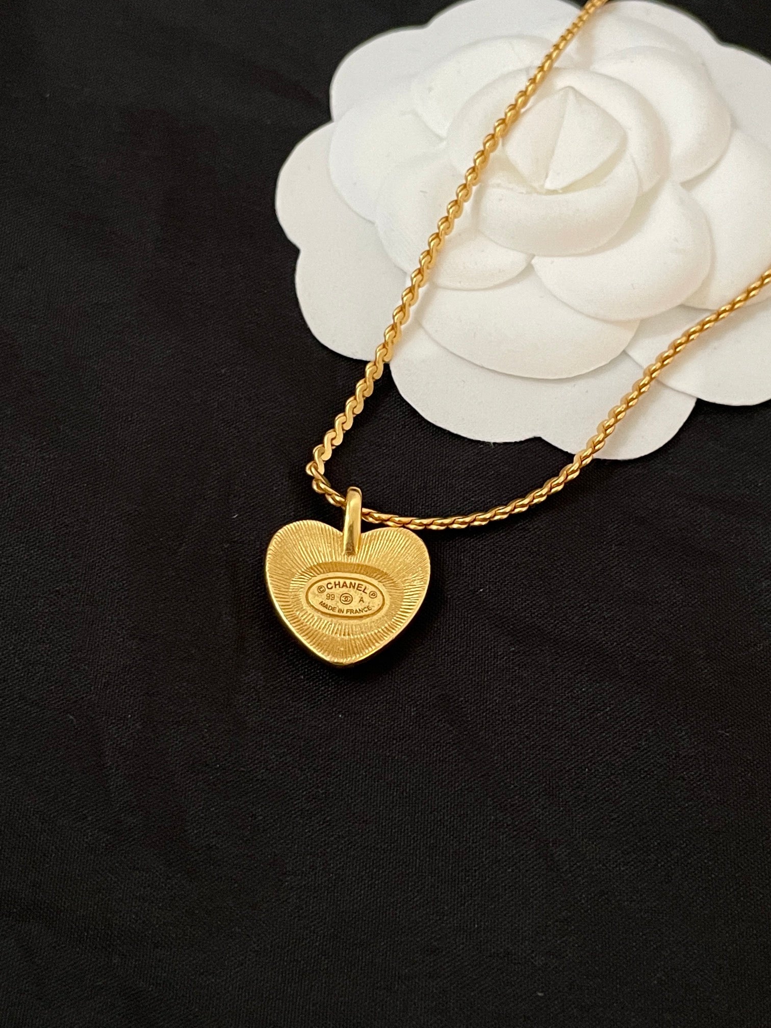 18K  Chanel Vintage Necklace