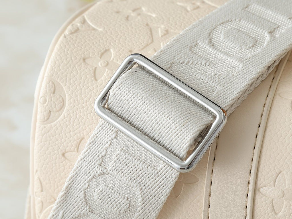 Louis Vuitton Keepall Monogram Taurillon Leather Handbag — detail