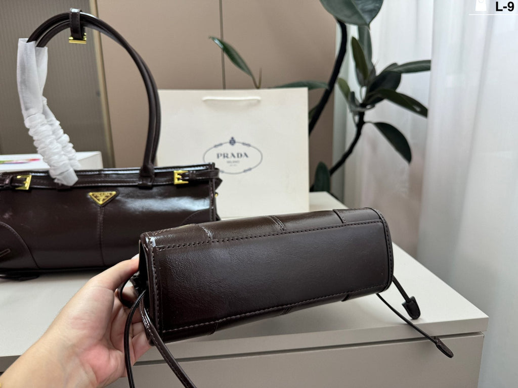 Prada Bonnie Dark Brown Baguette Bag — detail
