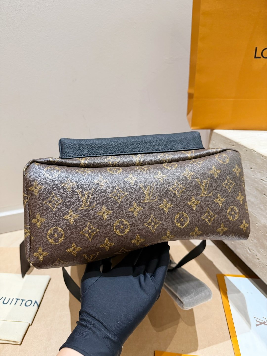Louis Vuitton Discovery Backpack — detail