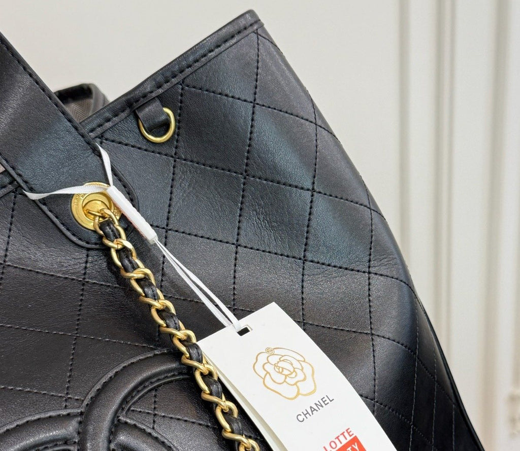 Chanel Diamond-Quilted Chain Tote — detail