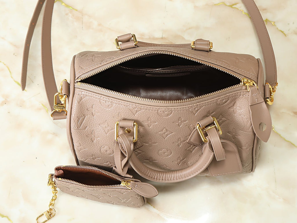 Louis Vuitton Speedy Bandoulière Embossed Monogram Bag — detail