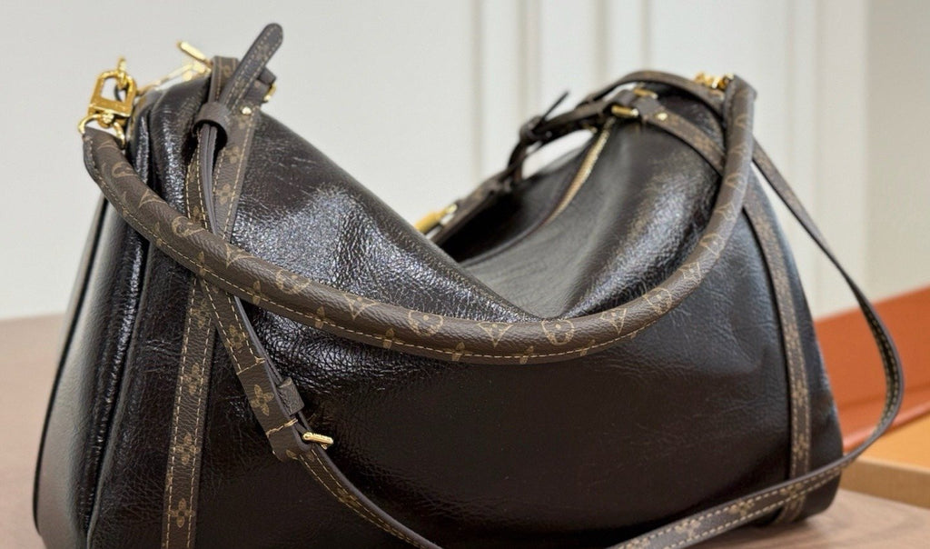 Louis Vuitton Express Pillow Handbag — detail