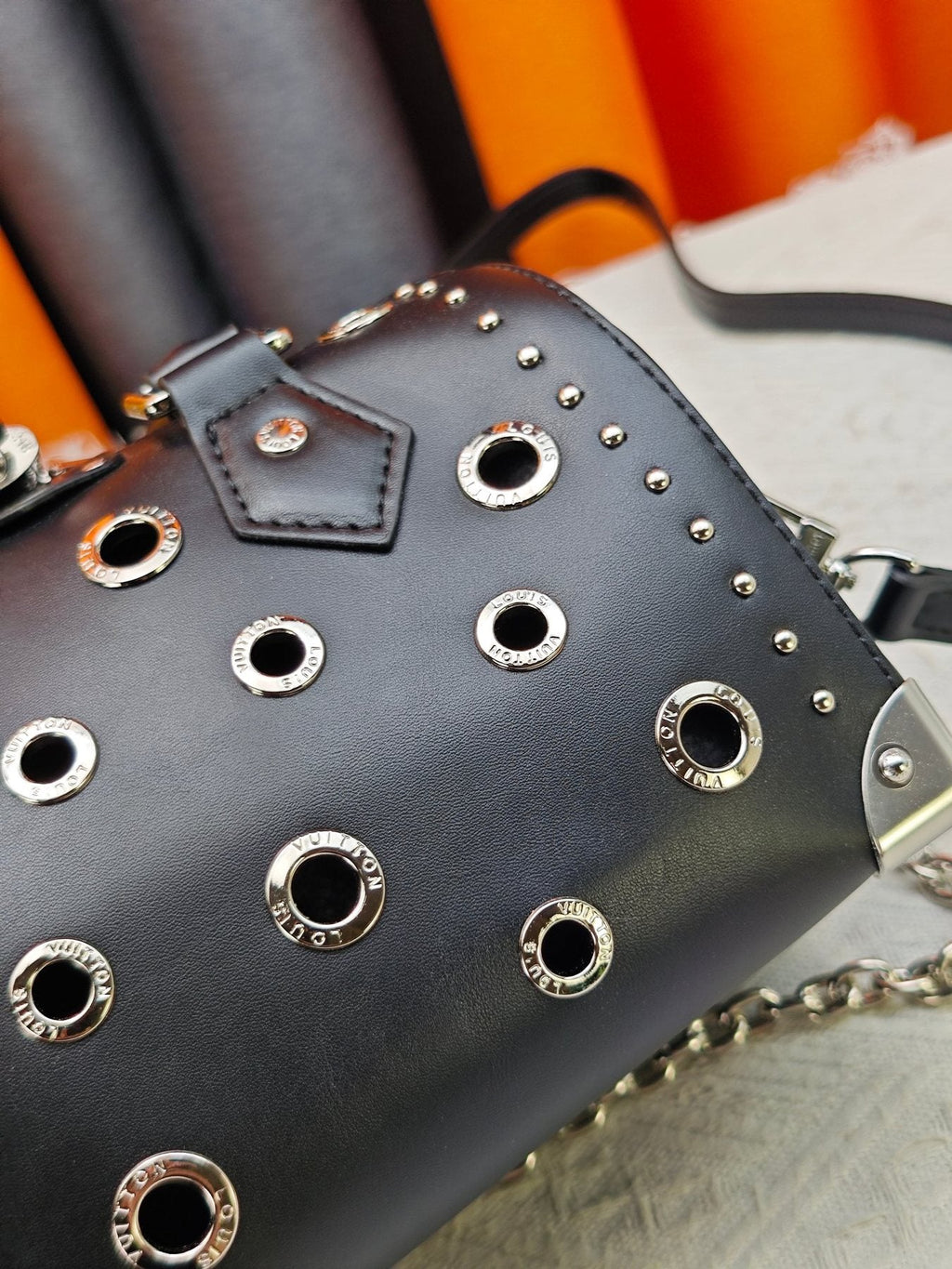 Louis Vuitton Speedy Trunk 20 Eyelet Handbag — detail