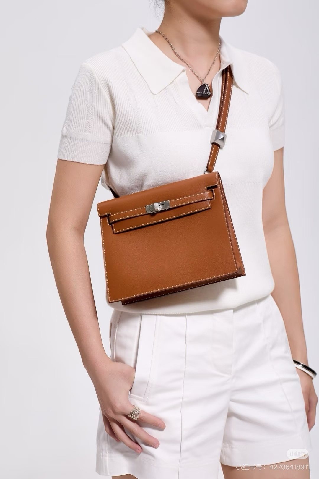 Hermès Kelly Danse Convertible Shoulder Bag — model