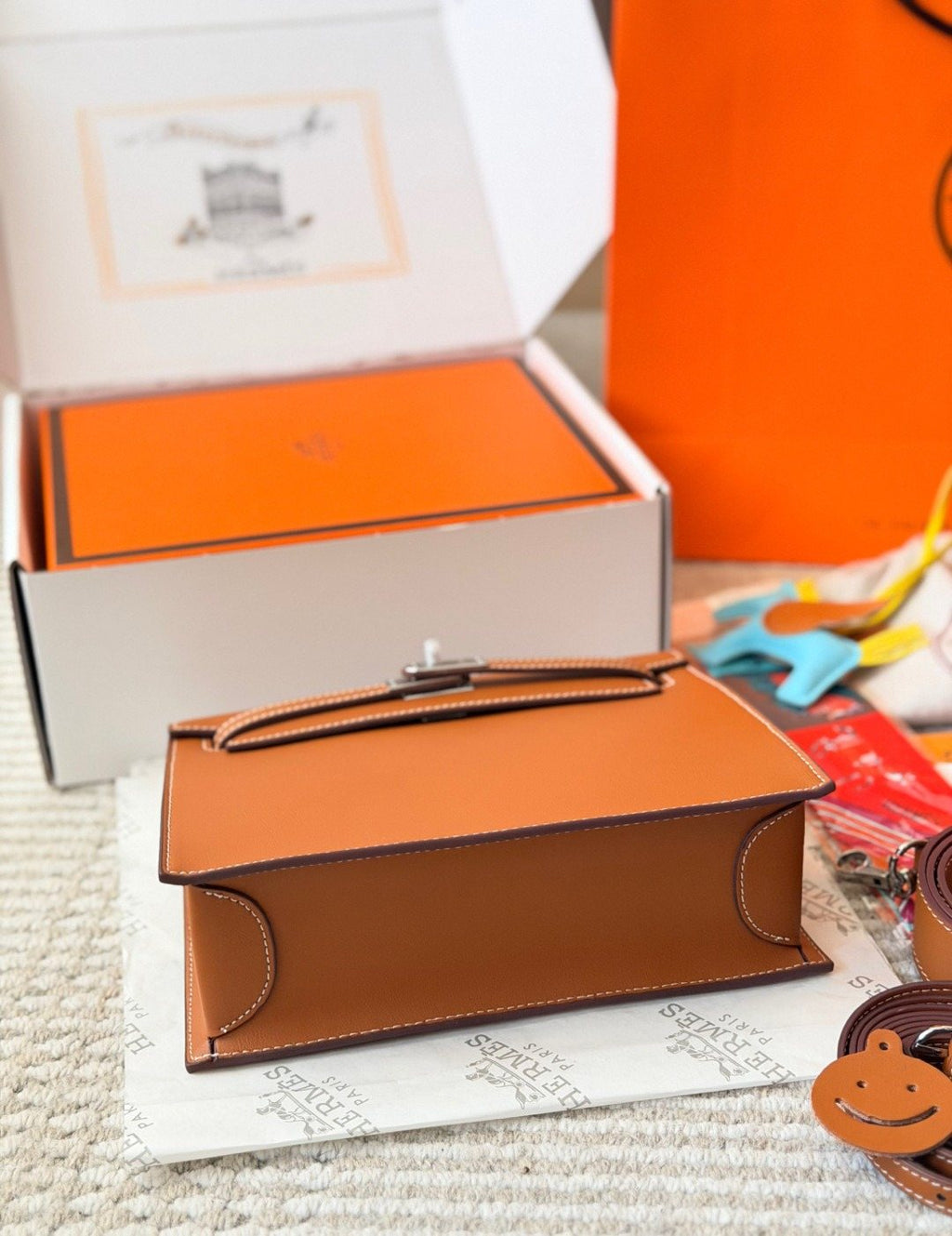 Hermès Kelly Danse Convertible Shoulder Bag — detail