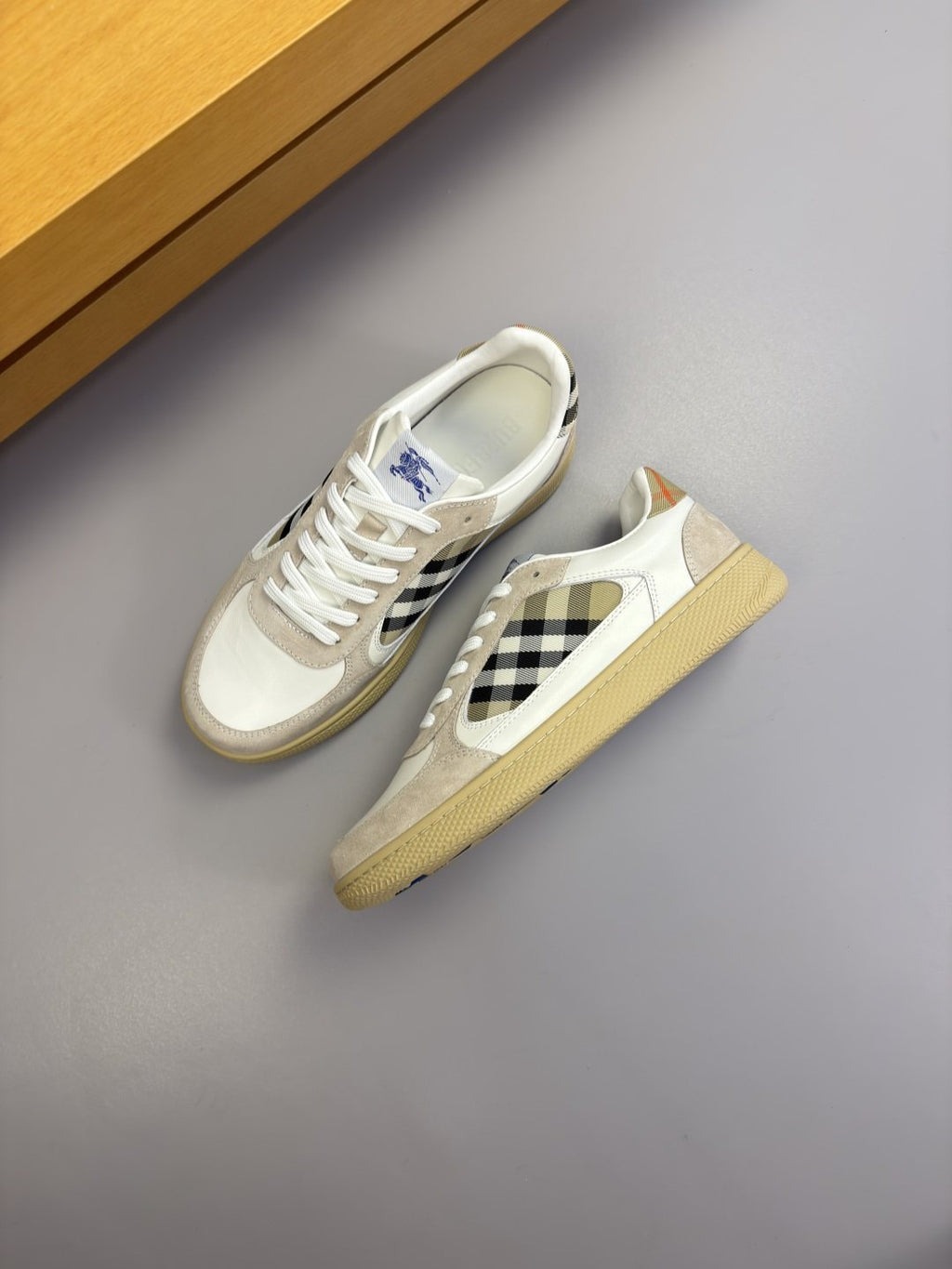 Burberry Check-Panel Low-Top Sneakers — model