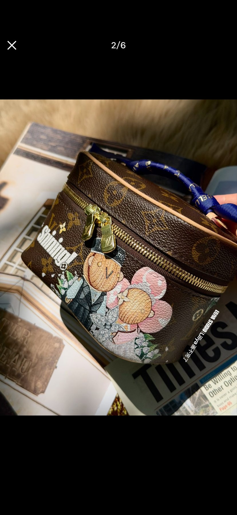 Louis Vuitton Vivienne Monogram Vanity Case — side