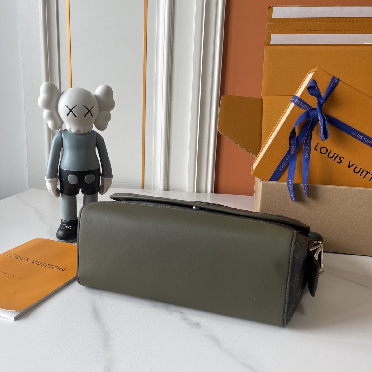 Louis Vuitton Courrier Monogram Messenger Bag — back
