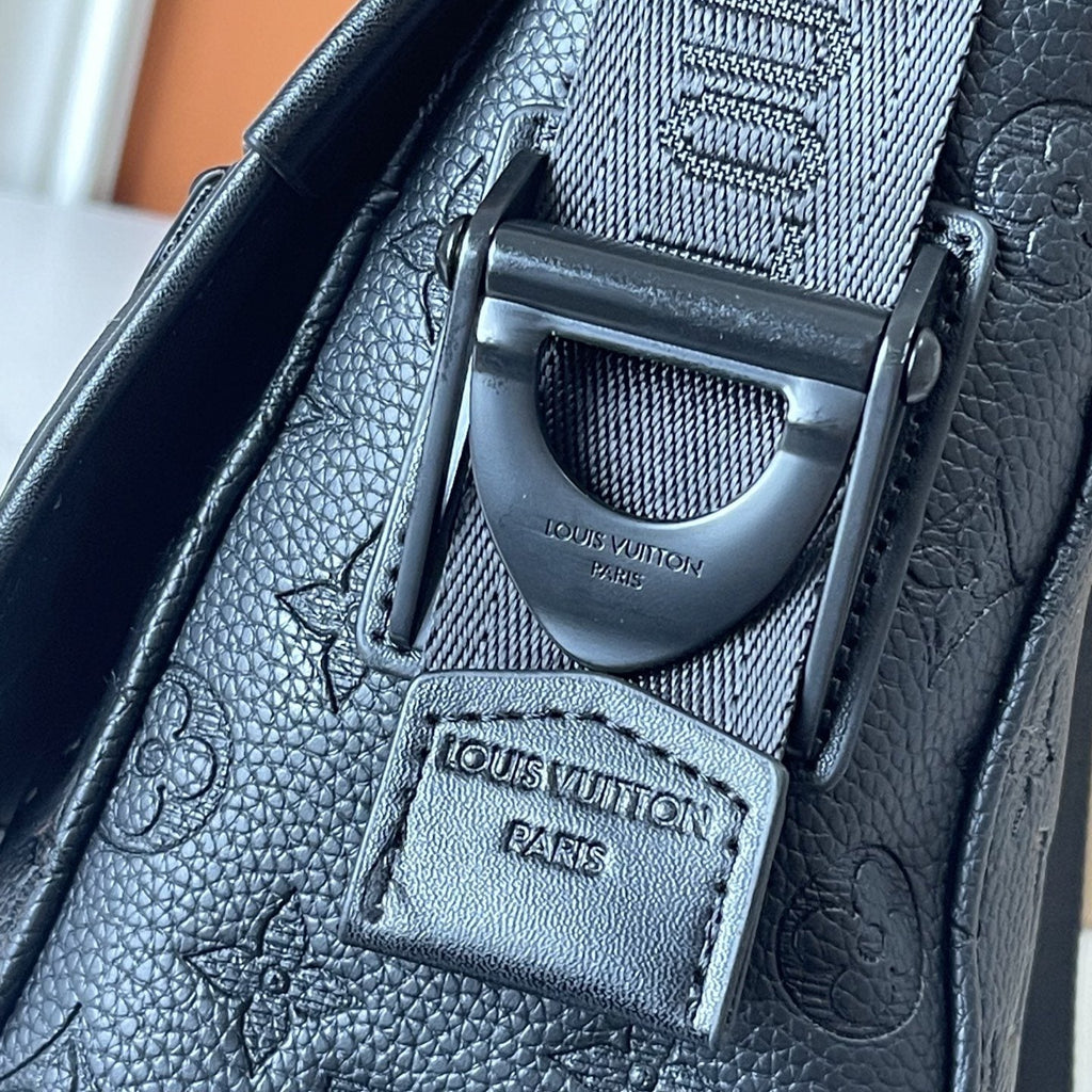 Louis Vuitton Courrier Monogram Messenger Bag — detail