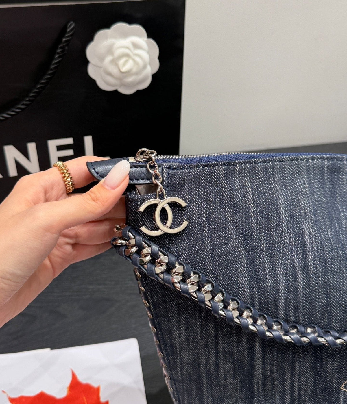 Chanel Blue Denim Chain-Strap Hobo Bag — detail