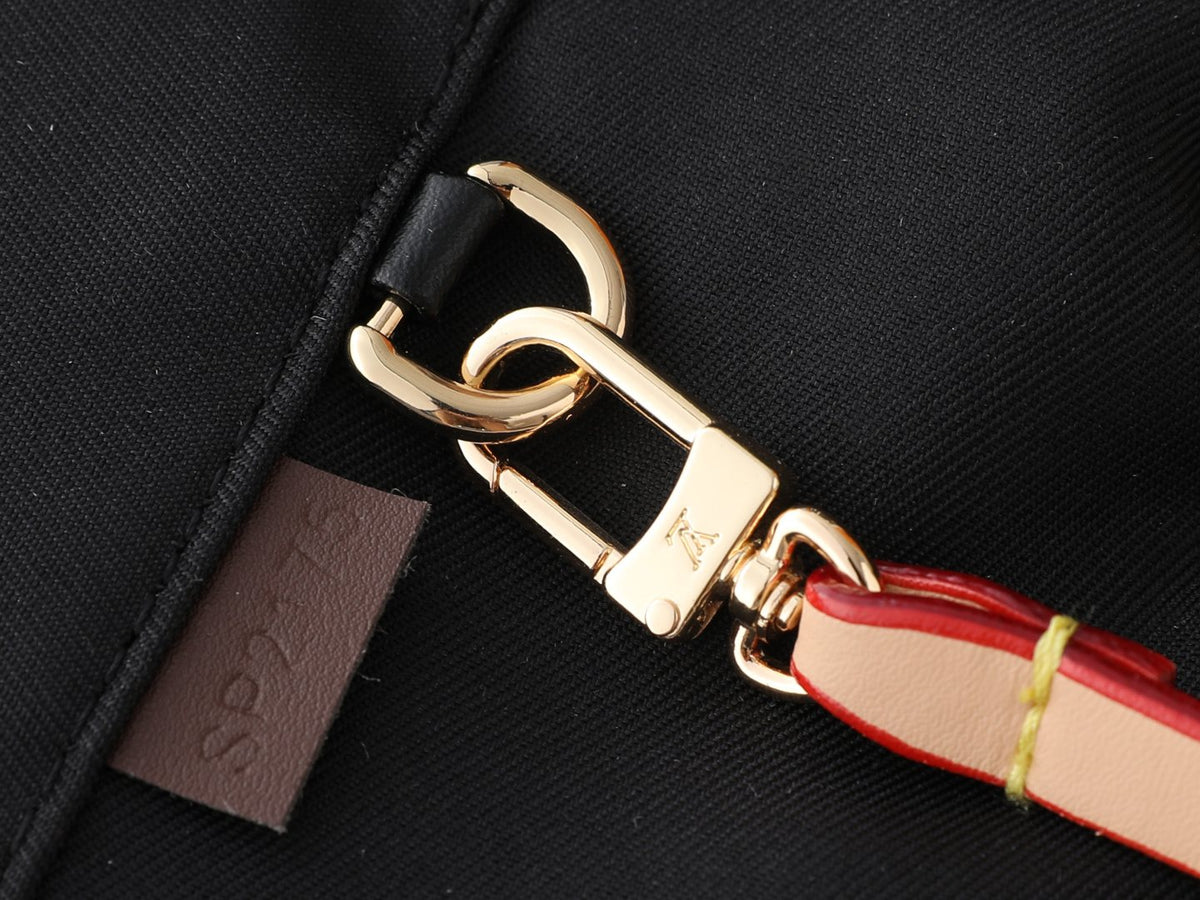 Louis Vuitton Carry It Monogram Tote with Green Artwork — detail