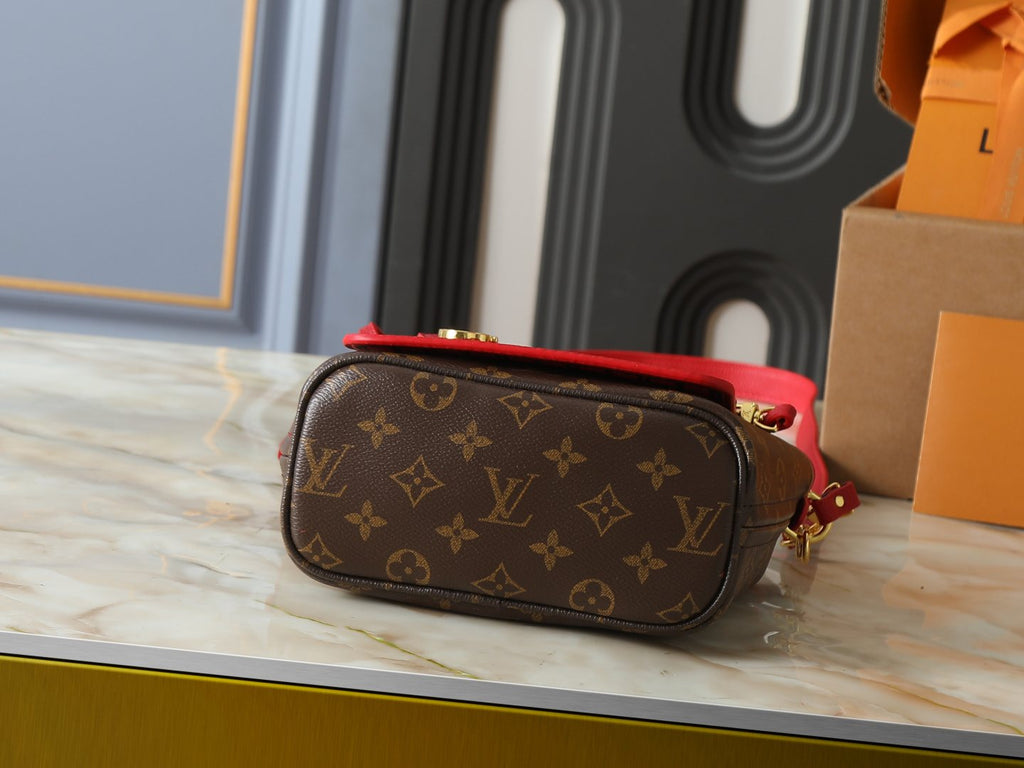 Louis Vuitton Neverfull Inside Out Tote Bag — detail