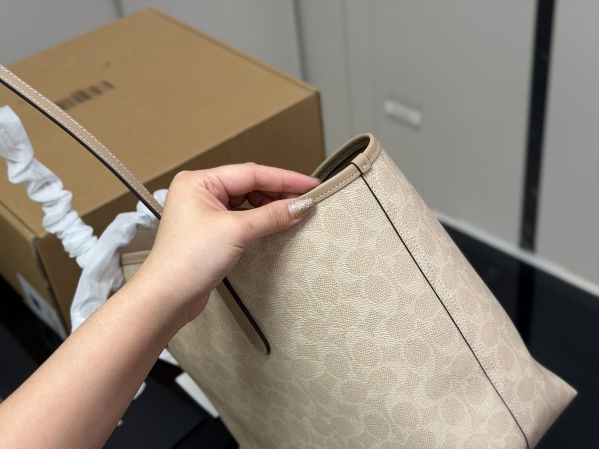 Coach City Patterned Tote Bag — front