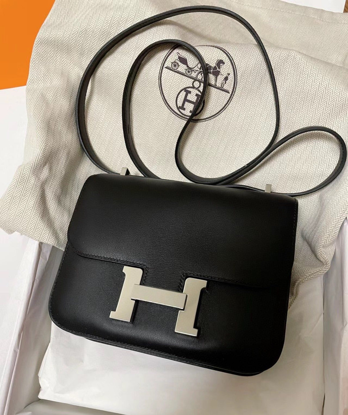 Hermès Rounded H-Clasp Flap Shoulder Bag — hero