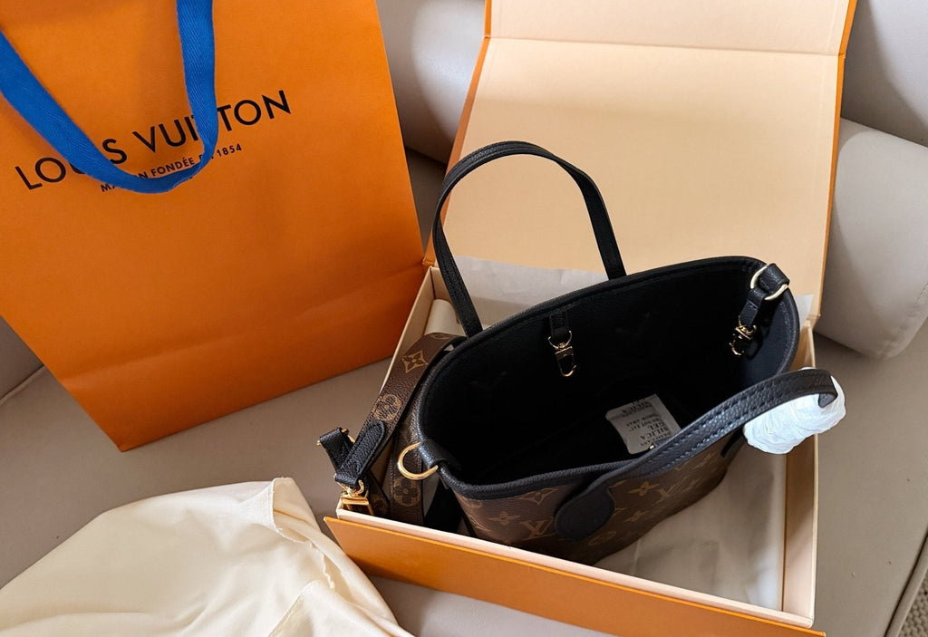 Louis Vuitton Neverfull BB Reversible Tote — detail