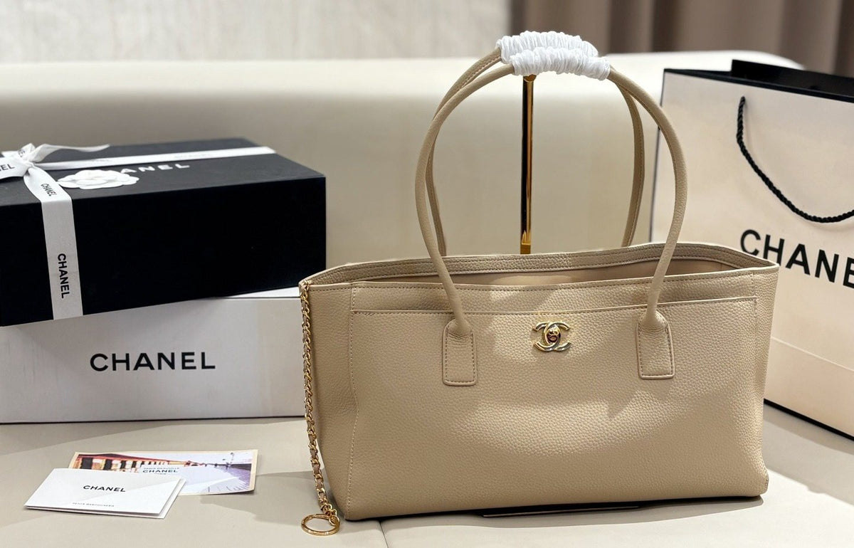 Chanel Cerf Textured Tote Bag — front