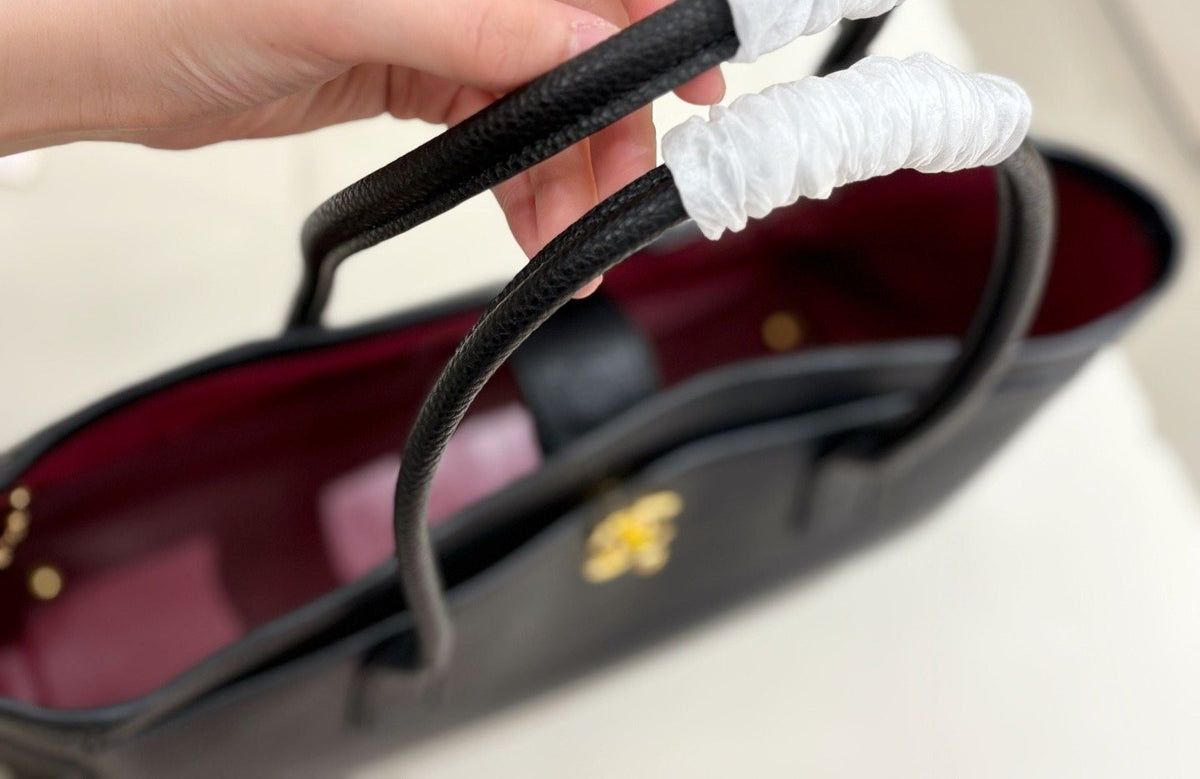 Chanel Cerf Textured Tote Bag — detail
