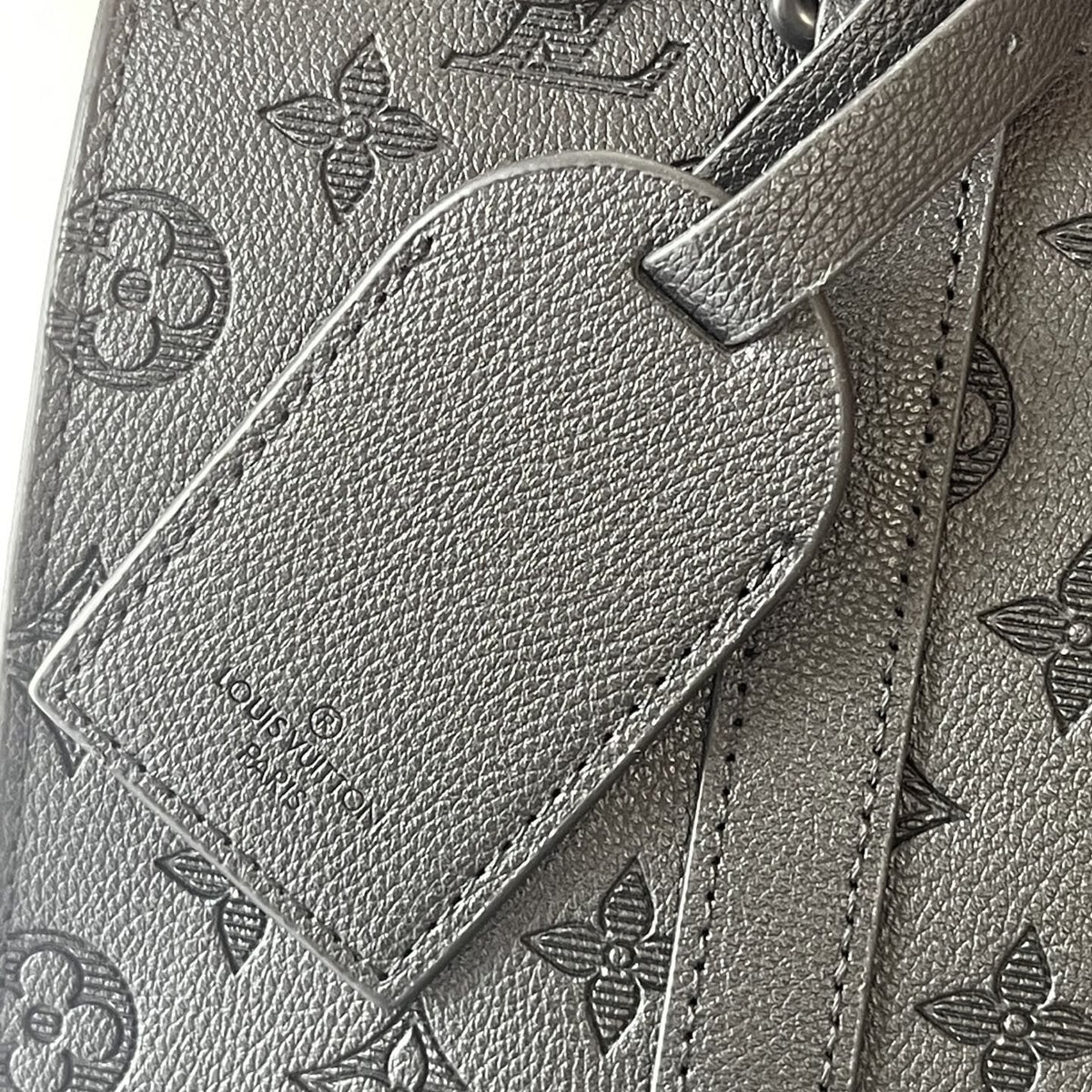 Louis Vuitton Sac Plat Cross Monogram Tote — detail