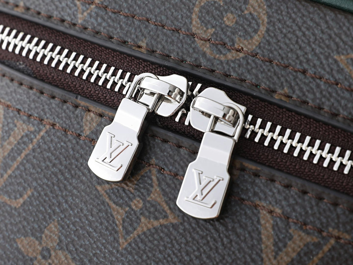 Louis Vuitton Nice Monogram Vanity Bag — detail