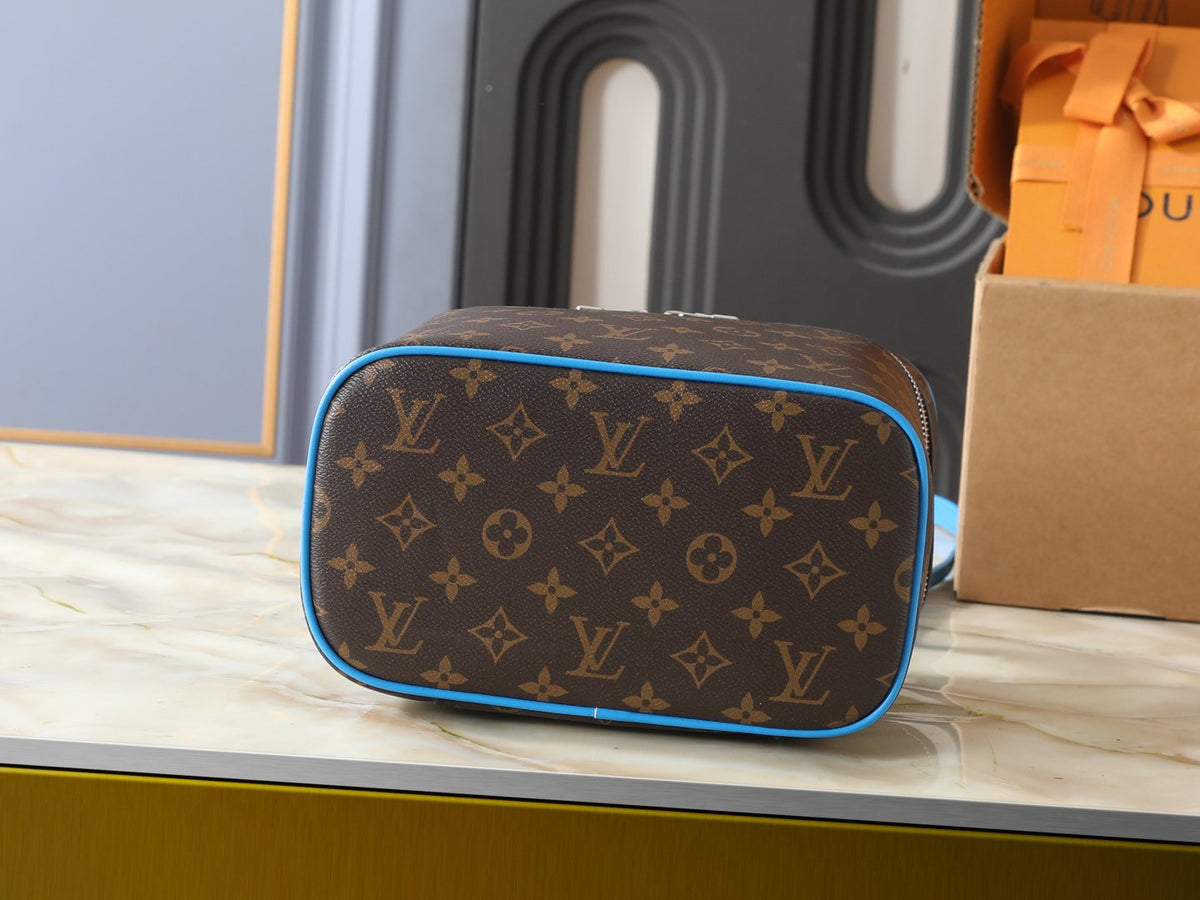 Louis Vuitton Nice Monogram Vanity Bag — detail