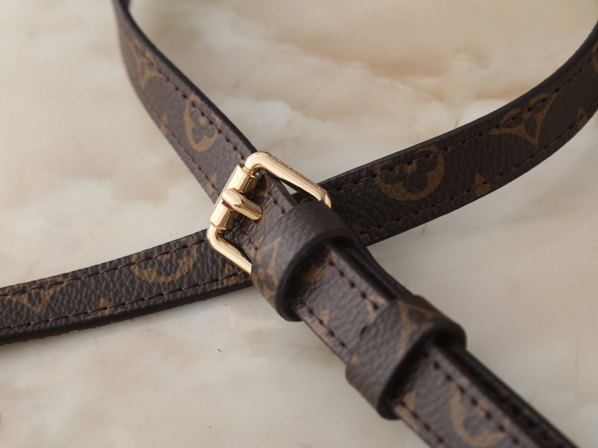 Louis Vuitton Multipass Blue-Gray Patterned Shoulder Bag — detail
