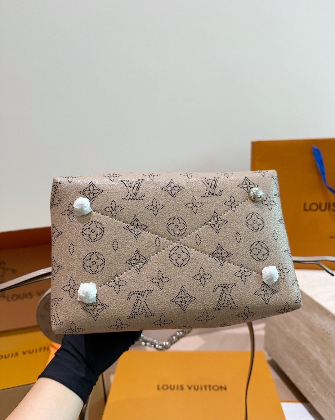 Louis Vuitton Bella Monogram Bucket Bag — detail