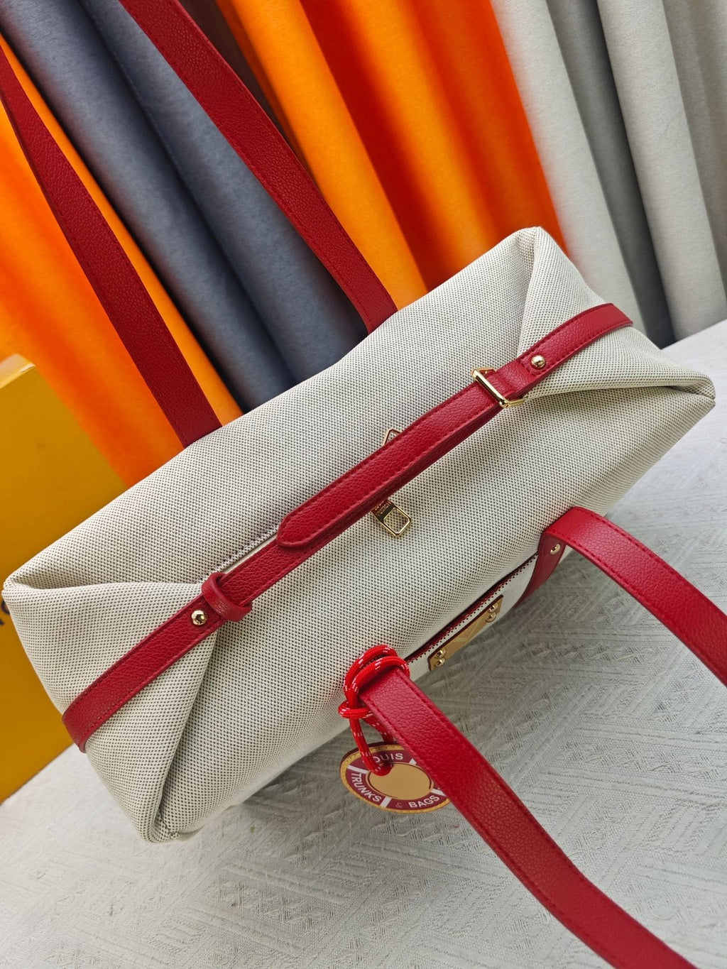 Louis Vuitton Escale Cream and Red Tote Bag — detail