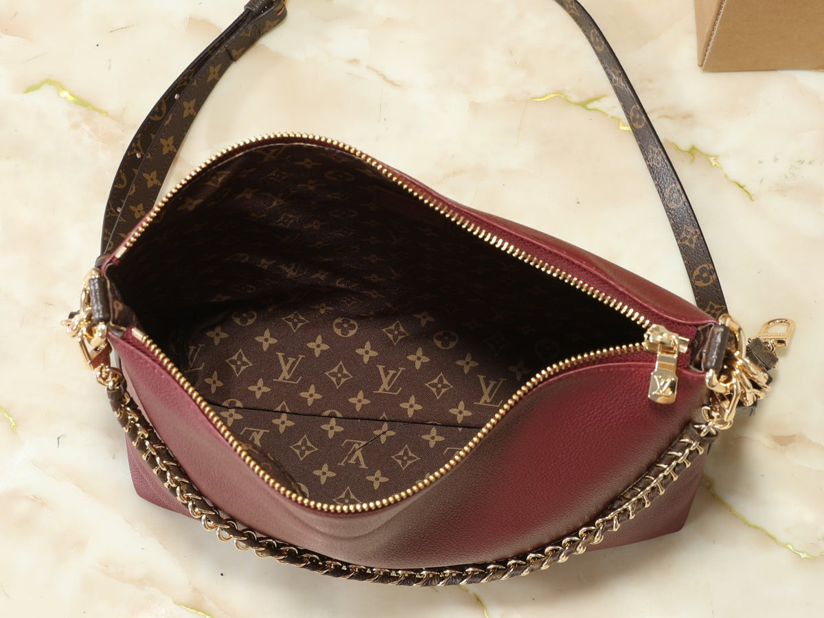 Louis Vuitton Multipass Chain Shoulder Bag — detail