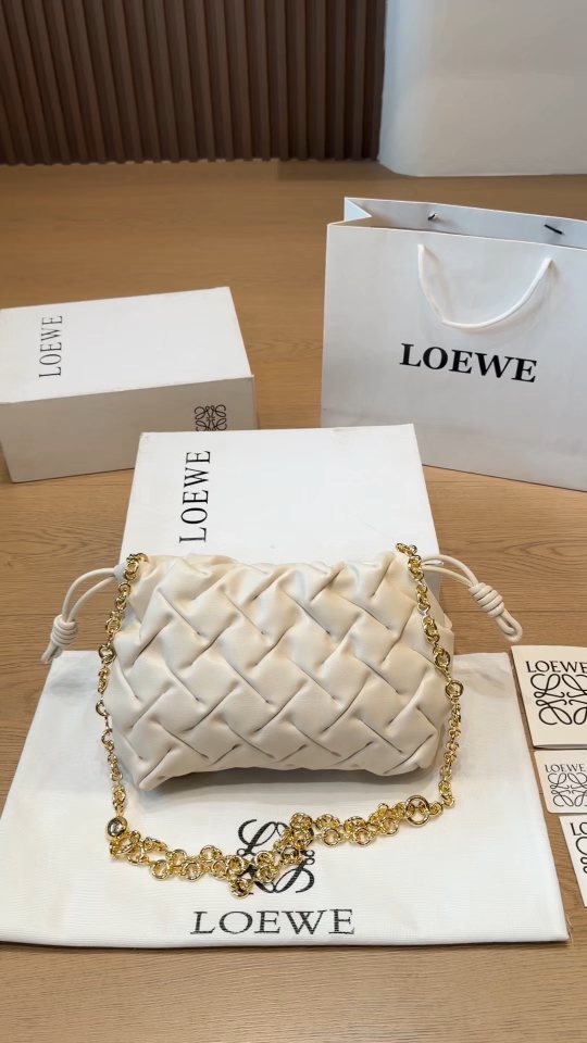 Cream Woven Drawstring Shoulder Bag — hero