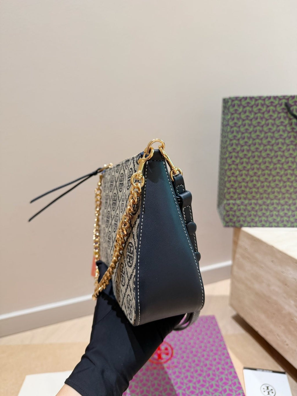 Tory Burch Chain-Accent Shoulder Bag — side