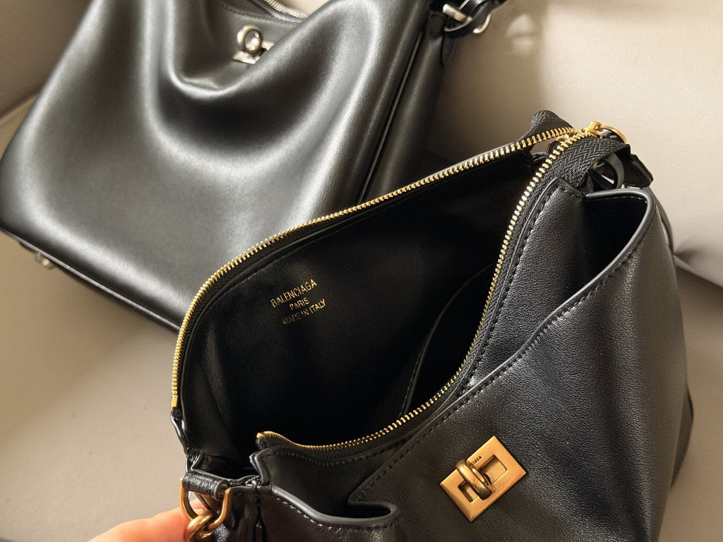 Balenciaga Rodeo Folded-Front Top-Handle Bag — detail