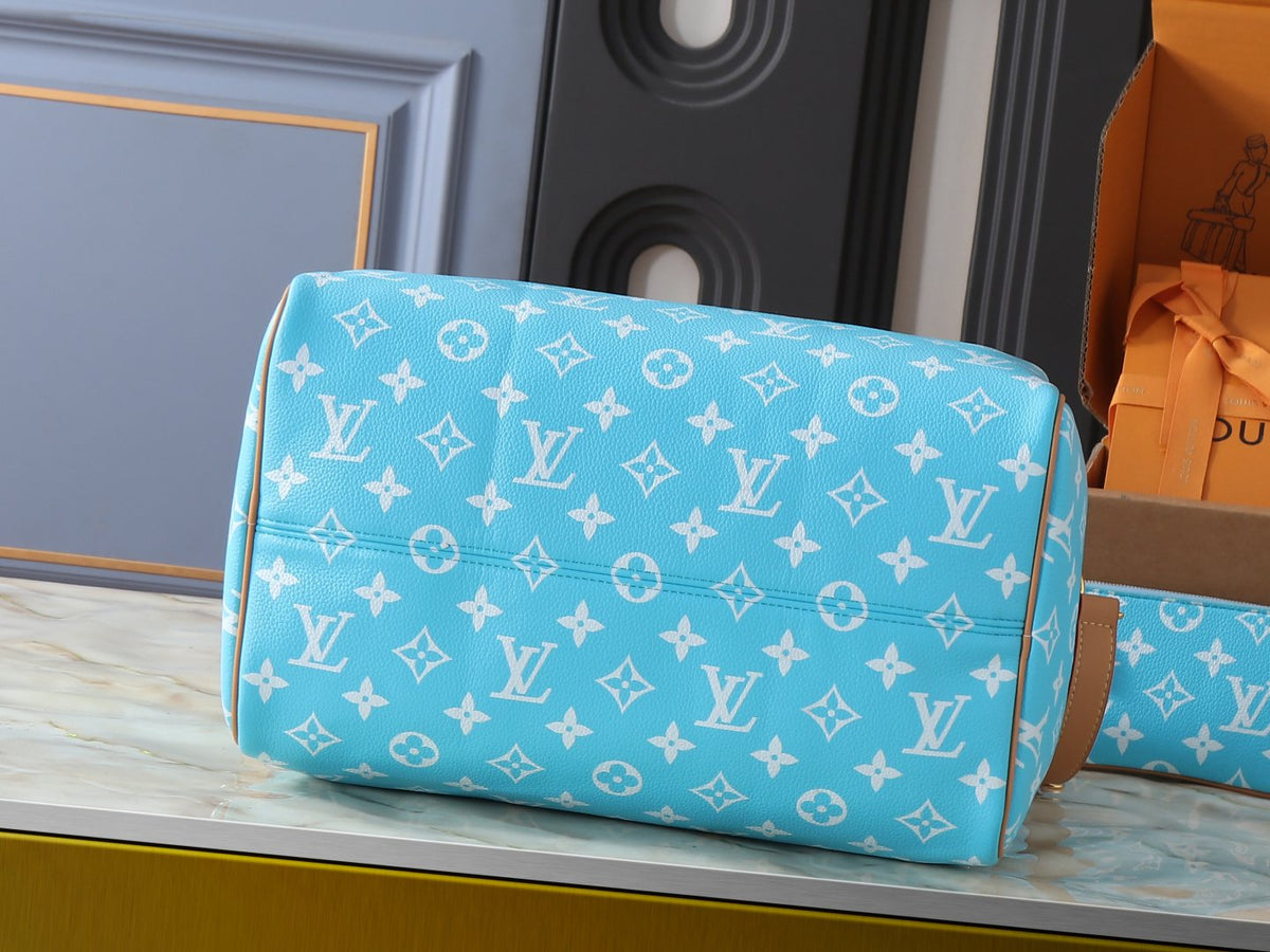 Louis Vuitton Speedy Bandoulière Monogram Duffel Bag — detail