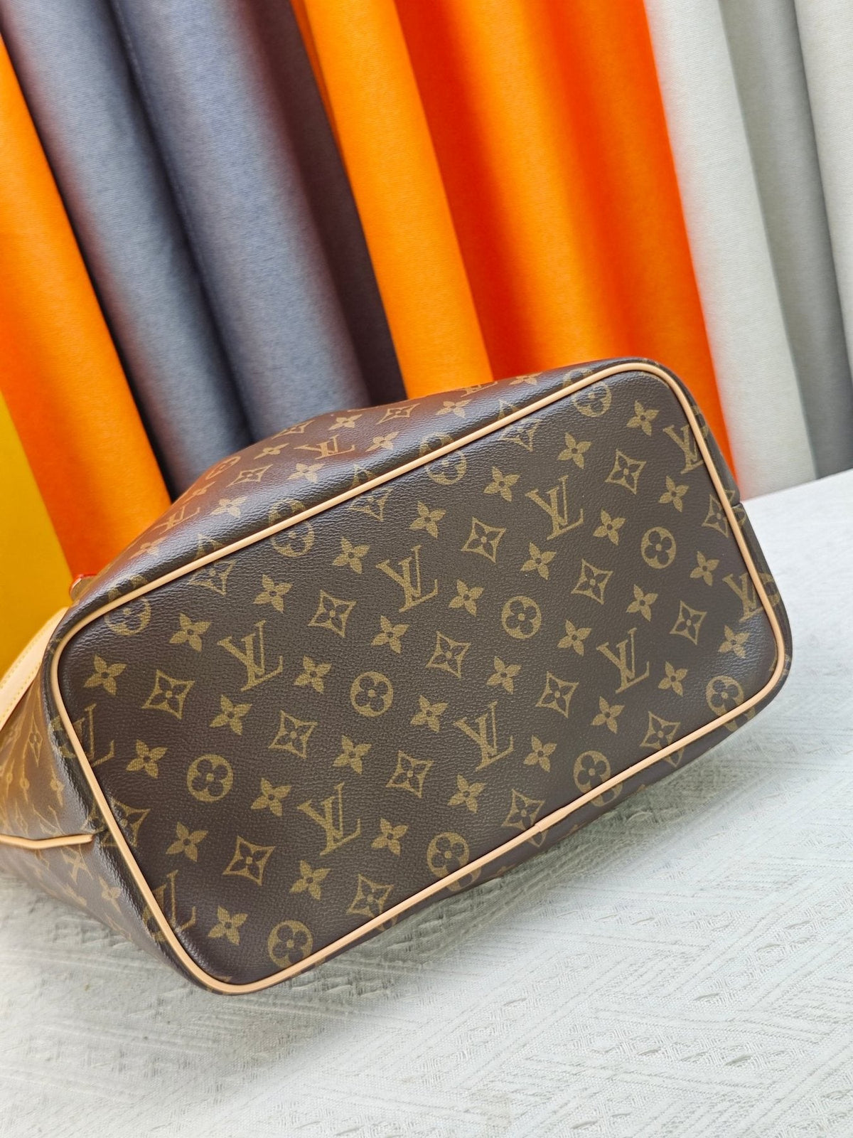 Louis Vuitton Pleated Monogram Tote — detail