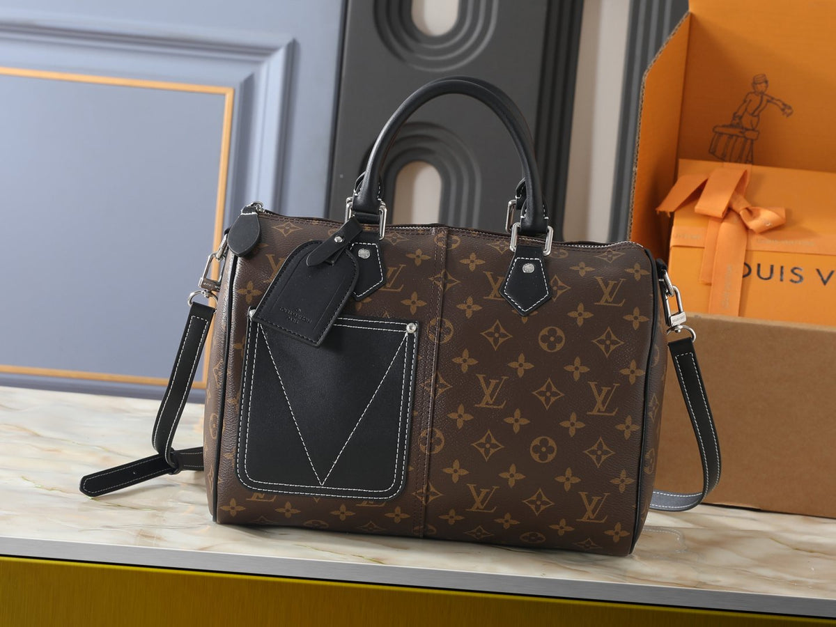 Louis Vuitton Speedy Bandoulière Monogram Pocket Bag — hero