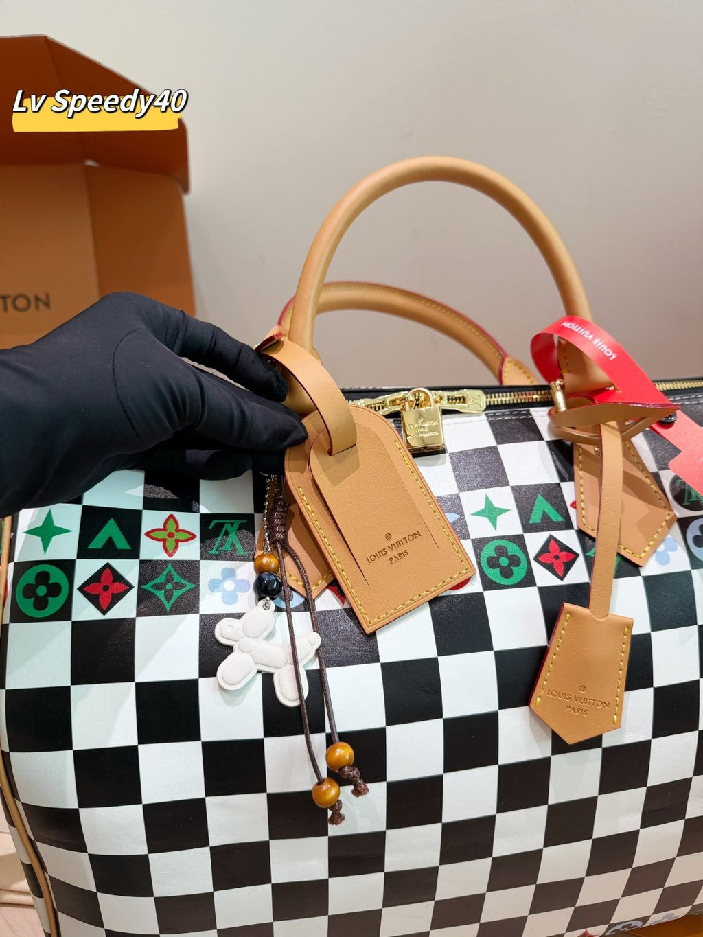 Louis Vuitton Speedy Bandoulière Zip-Top Satchel — detail