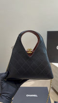 Chanel Diamond-Quilted Integrated-Handle Hobo Bag — hero