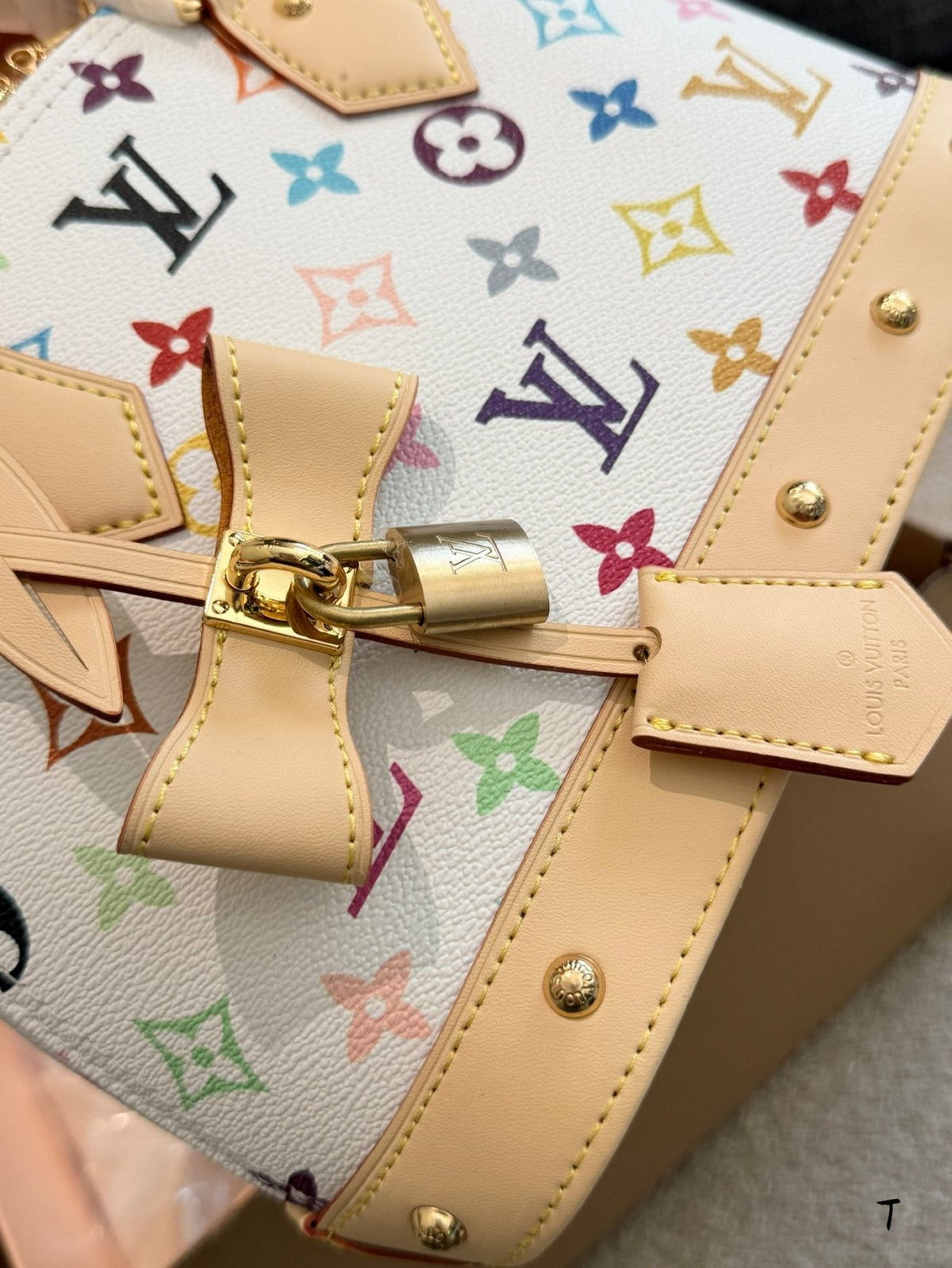 Louis Vuitton White Multicolor Monogram Dome Handbag — detail