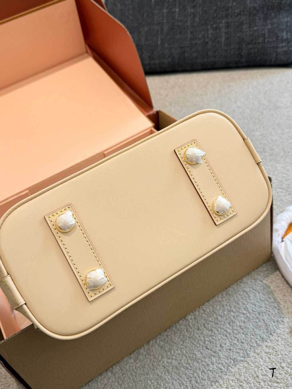Louis Vuitton White Multicolor Monogram Dome Handbag — detail
