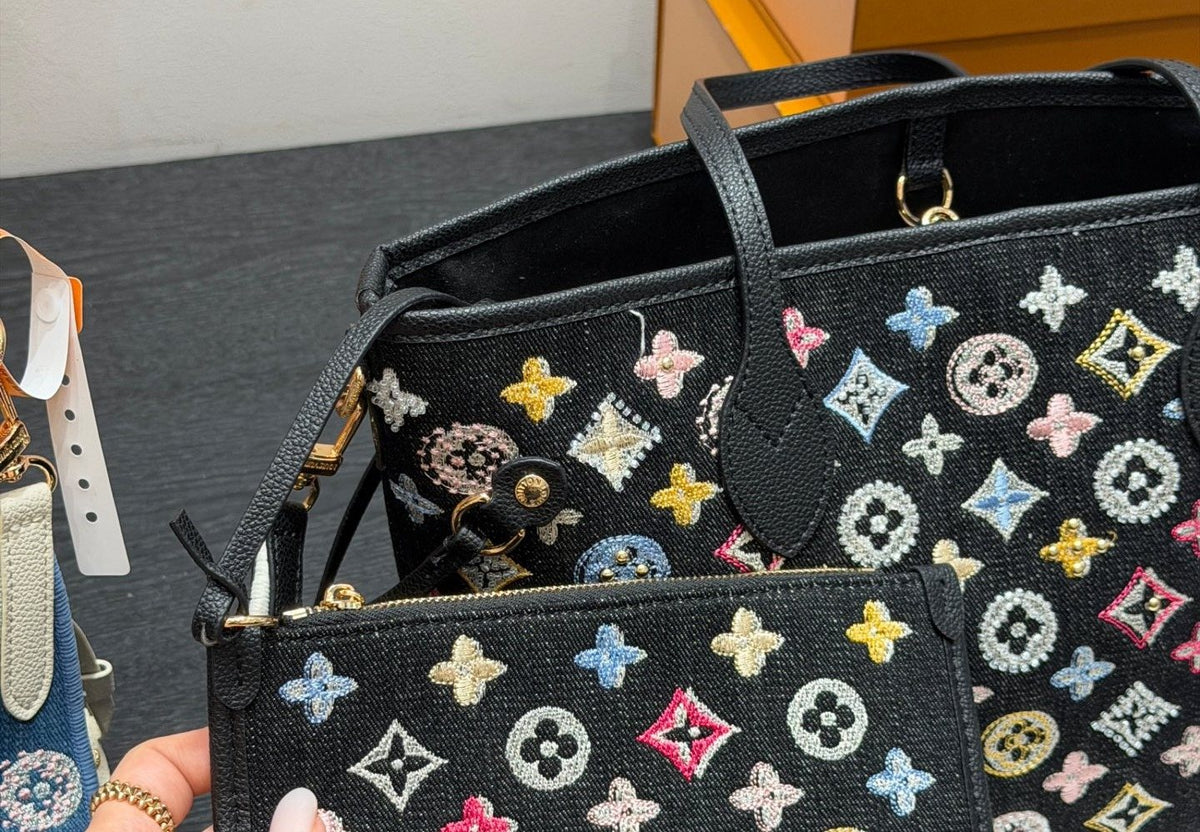 Louis Vuitton Neverfull Multicolor Monogram Tote — detail