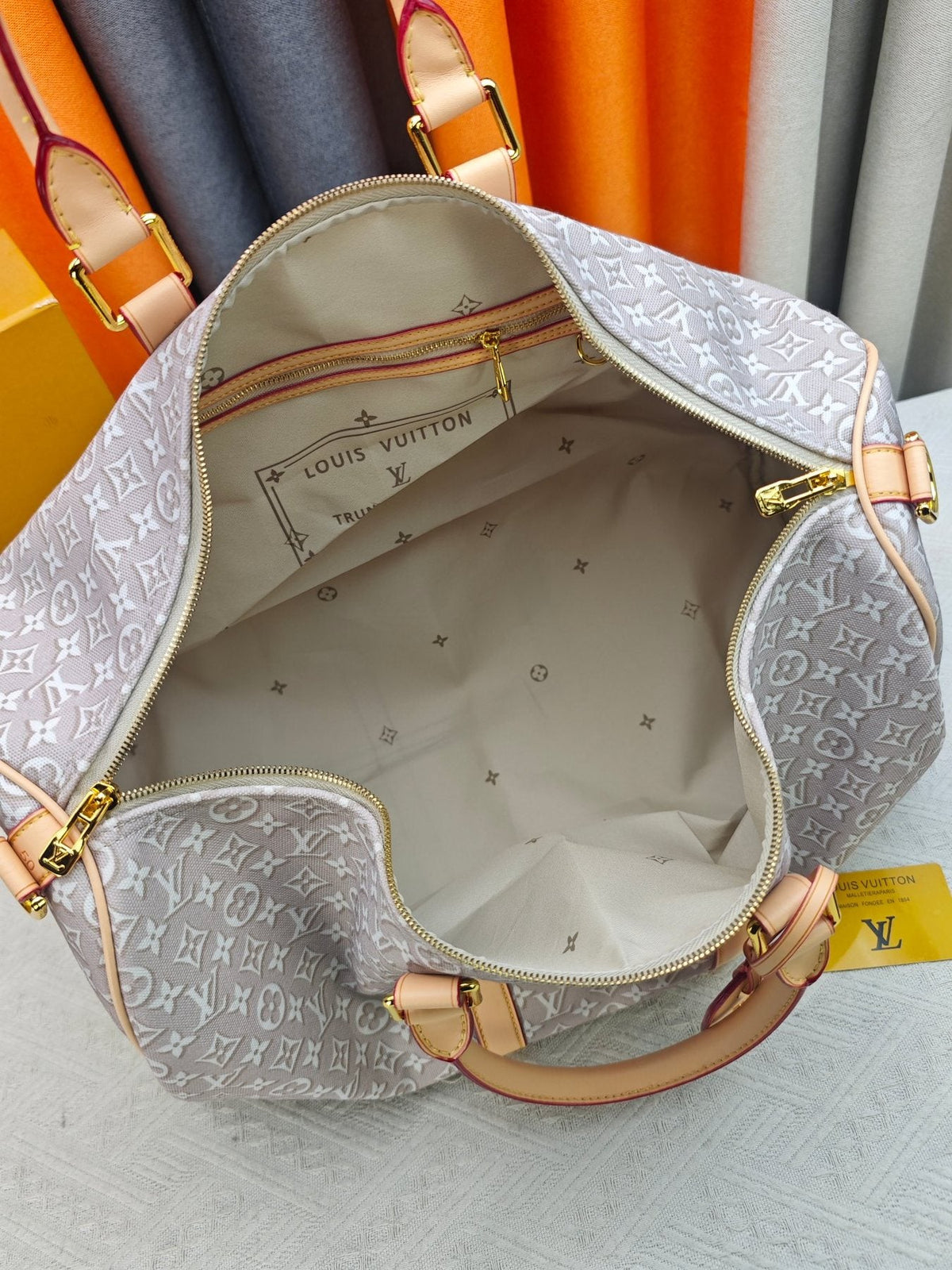 Louis Vuitton Keepall Bandoulière Monogram Duffel Bag — detail