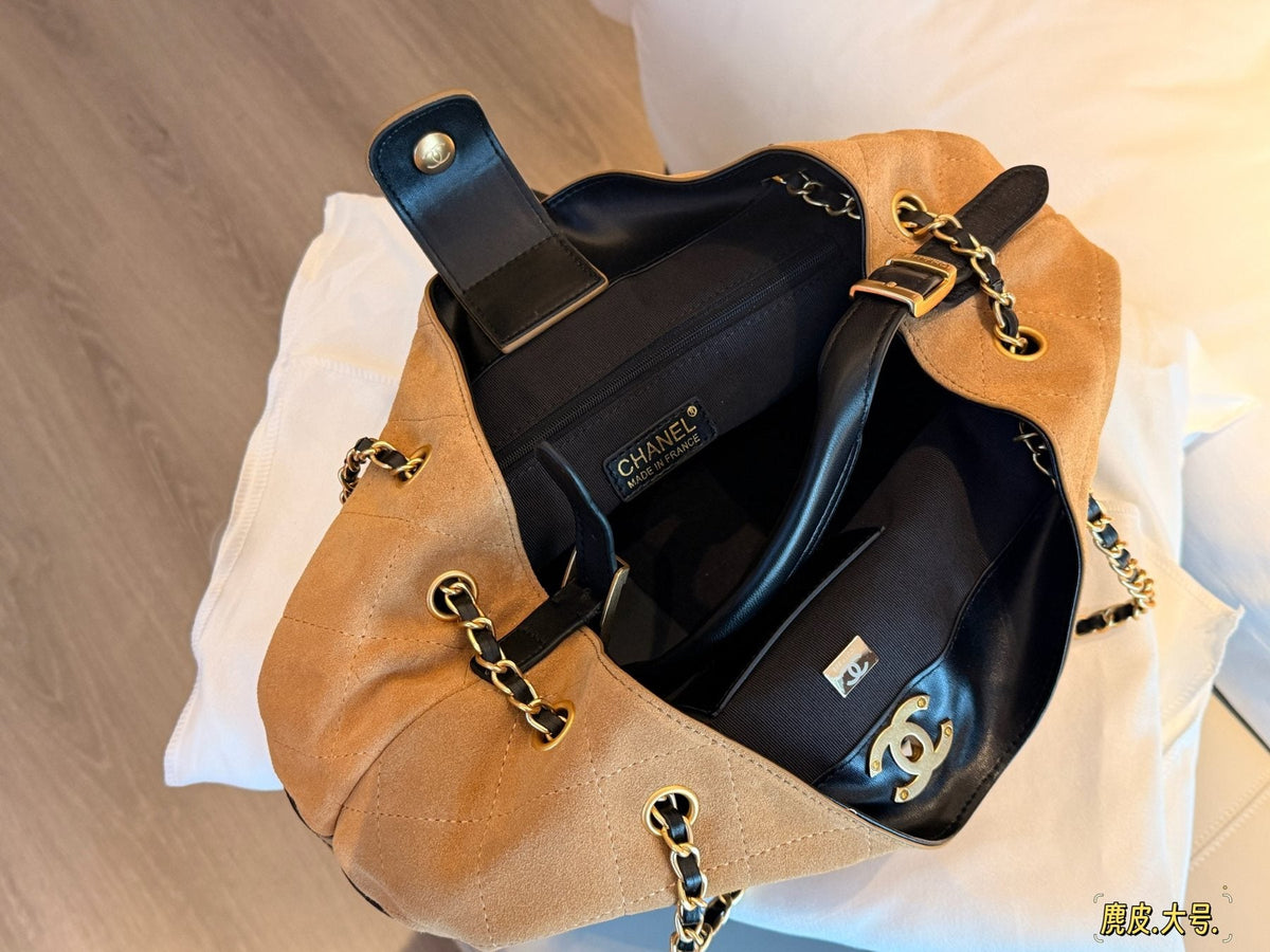 Chanel Two-Tone Chain Hobo Bag — detail