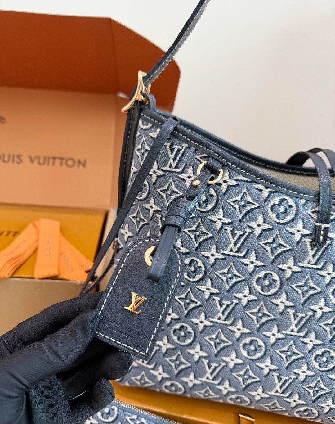 Louis Vuitton Carryall Monogram Jacquard Shoulder Bag — detail