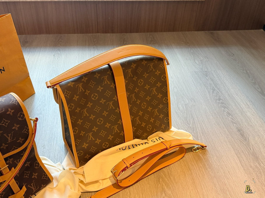 Louis Vuitton Jet Lag Monogram Messenger Bag — back