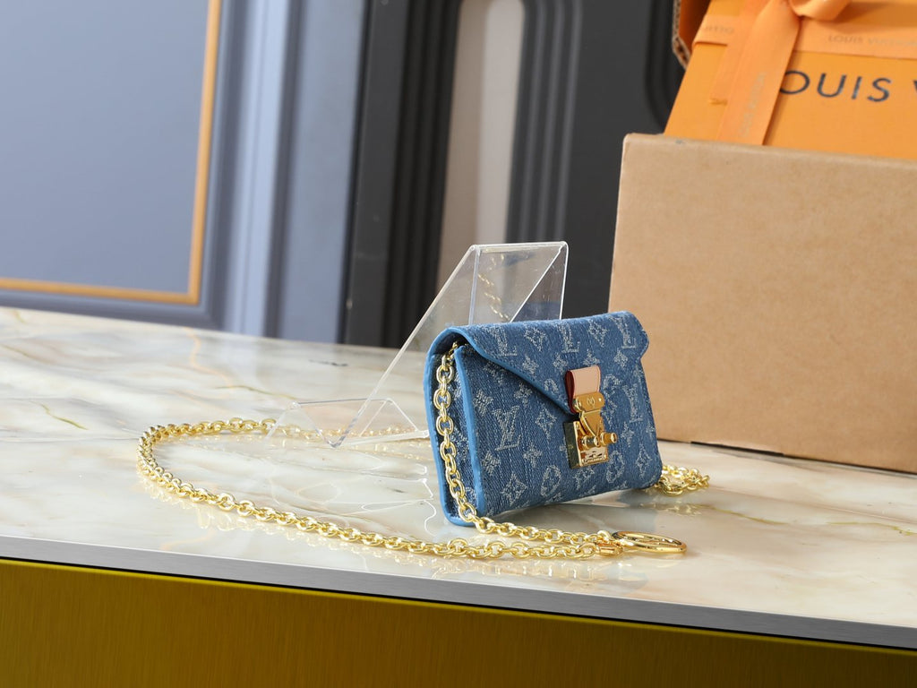Louis Vuitton Pouch Metis Monogram Chain-Strap Pouch — side