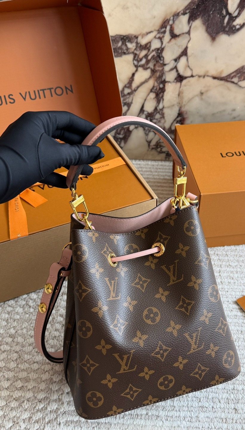 Louis Vuitton Neonoe Monogram Bucket Bag — back