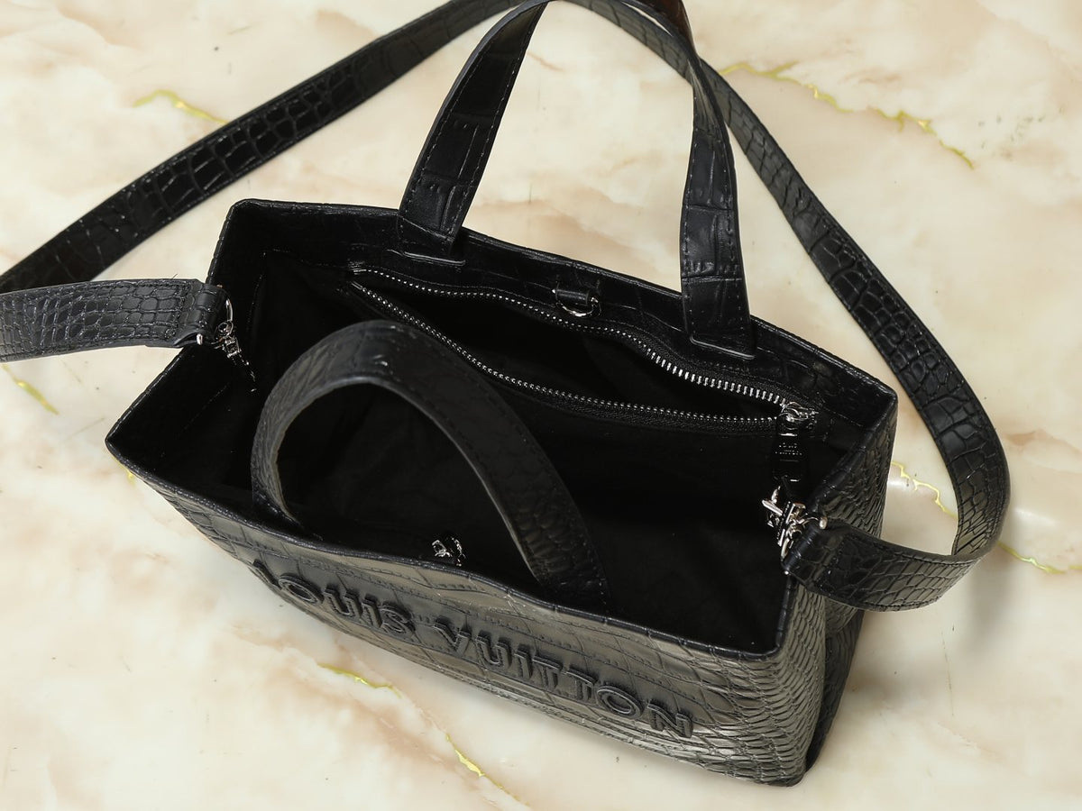 Louis Vuitton Shopper Tote Bag — detail