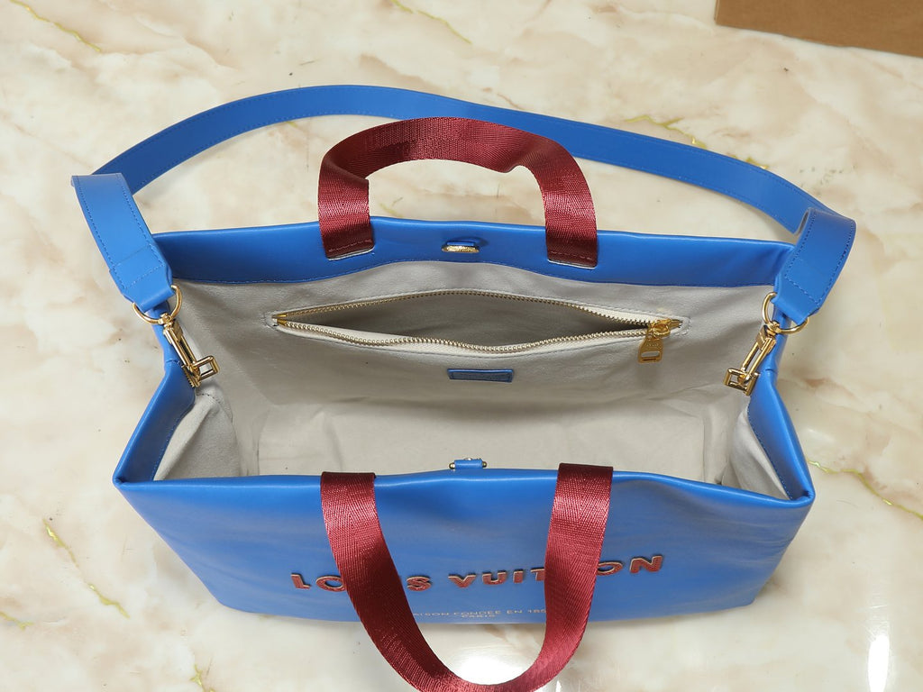 Louis Vuitton Shopper Tote Bag — detail